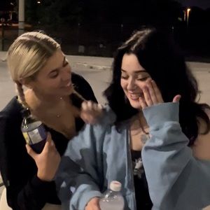 Meet your Posher, Ava